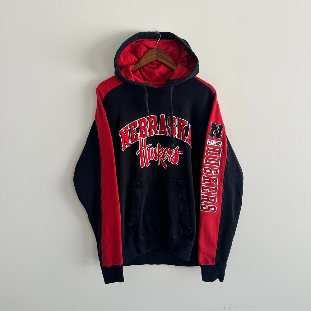 Vintage Nebraska CornHuskers Black NCAA College Hoodie